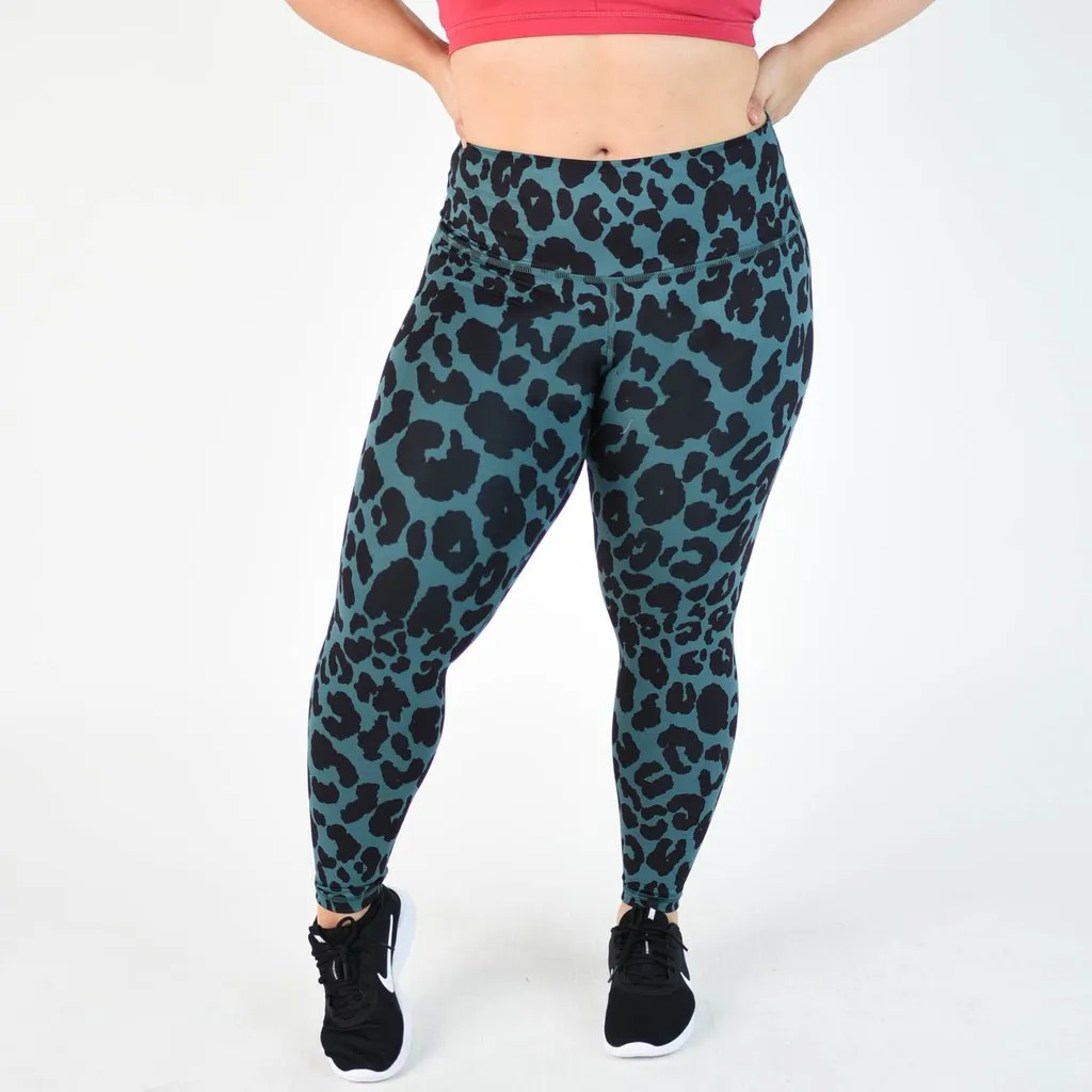 FLEO El Toro 25" Mediterranean Leopard x Maddy Forberg Leggings (Romey Free)