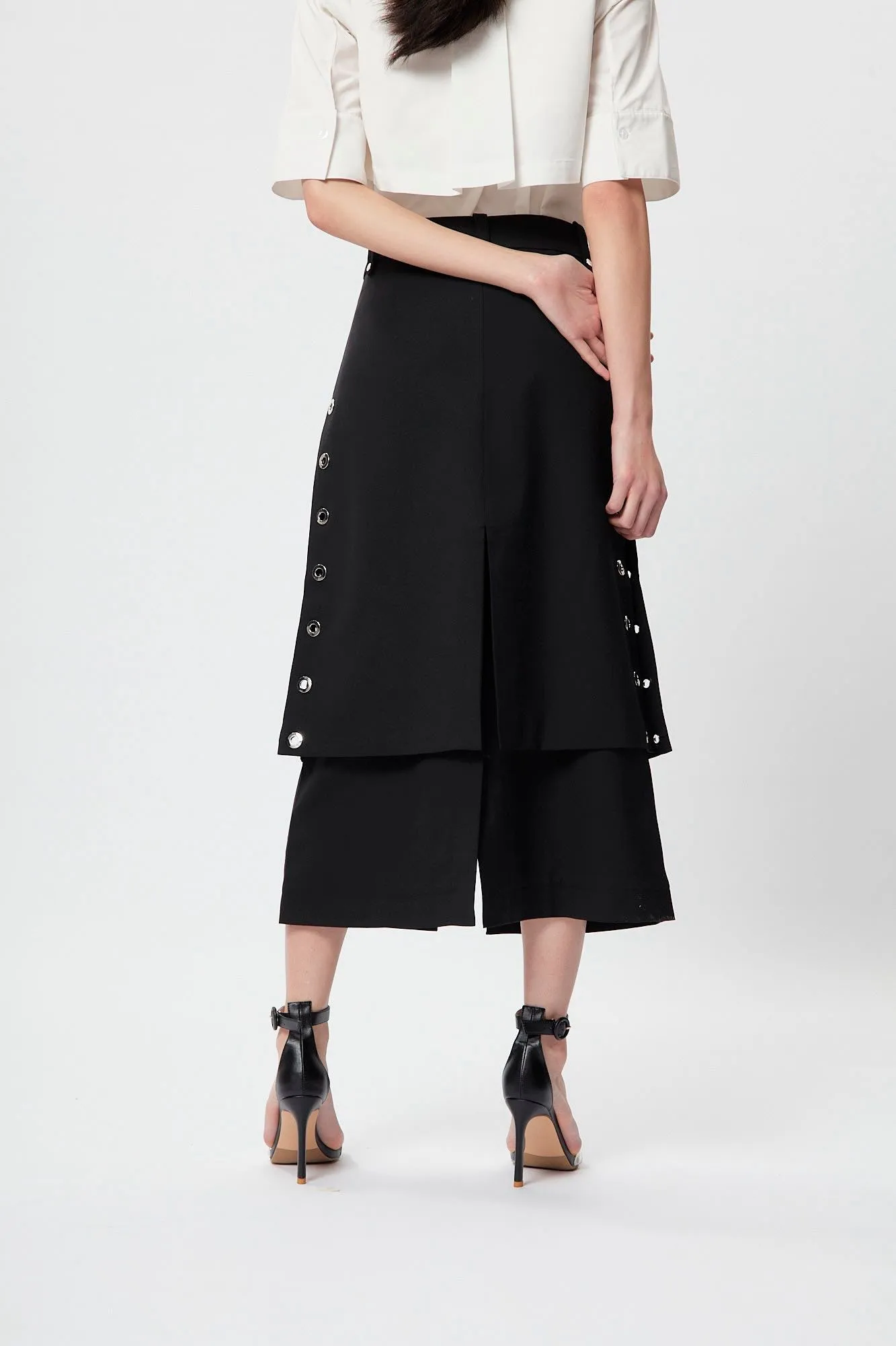 Layer Eyelet Skirt Black