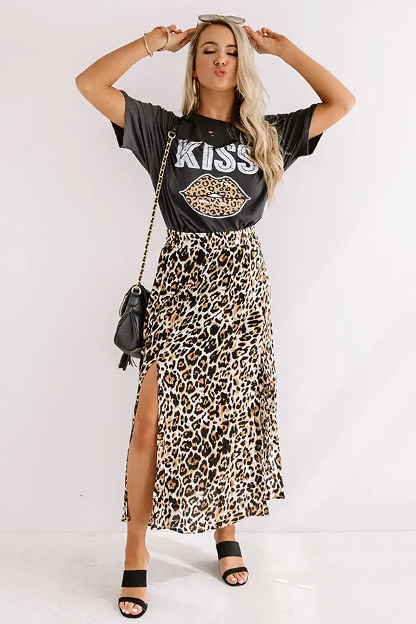 Leopard Kiss Distressed Tee In Black