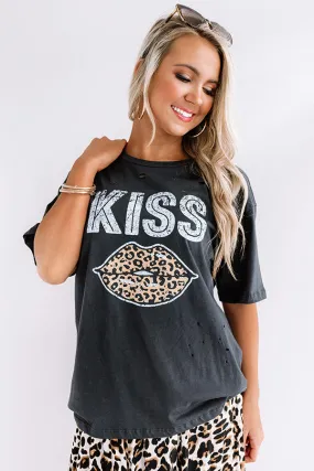 Leopard Kiss Distressed Tee In Black