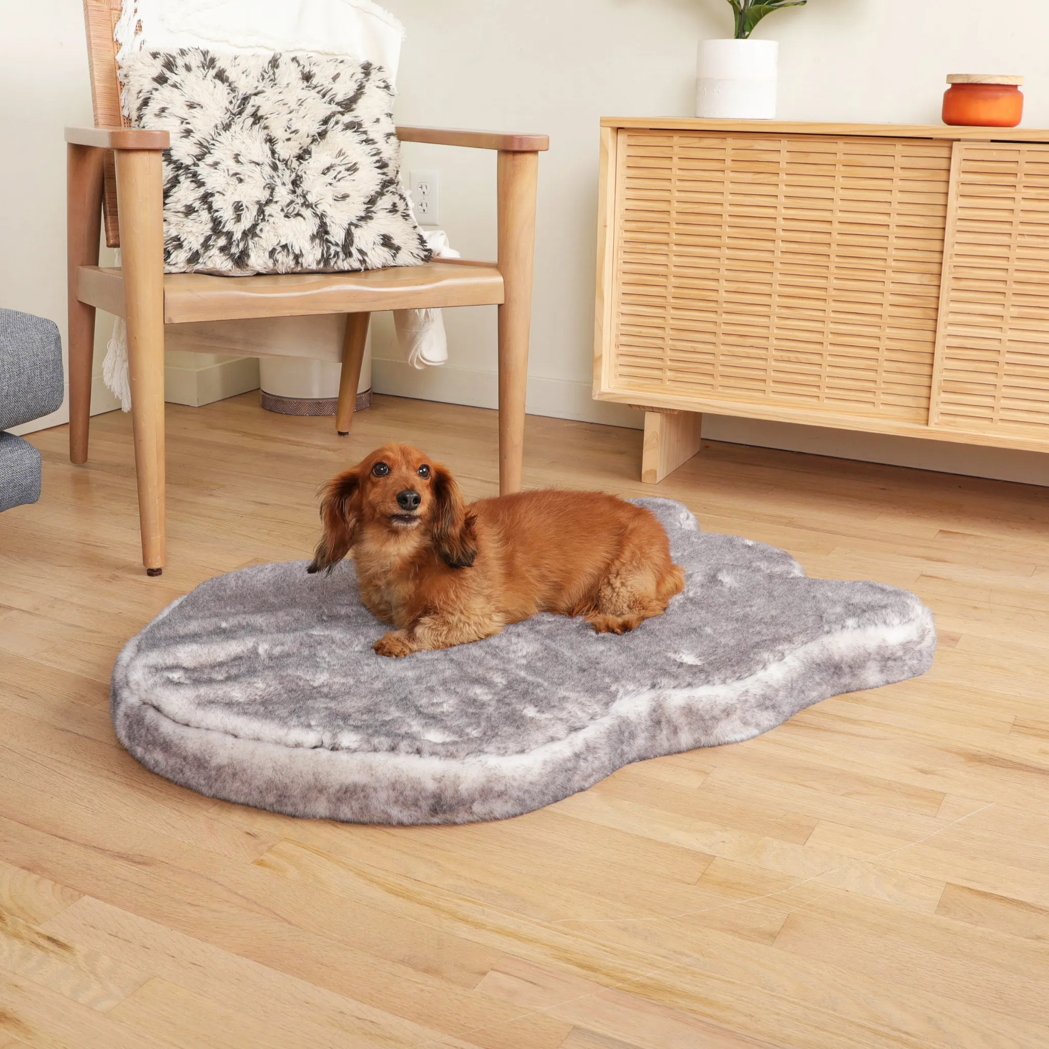 PupRug™ Luxe Orthopedic Bed   Matching Waterproof Blanket Bundle - Ultra Soft Chinchilla