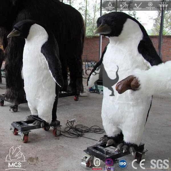 Realistic Animatronic Penguin Family Models-MAP004