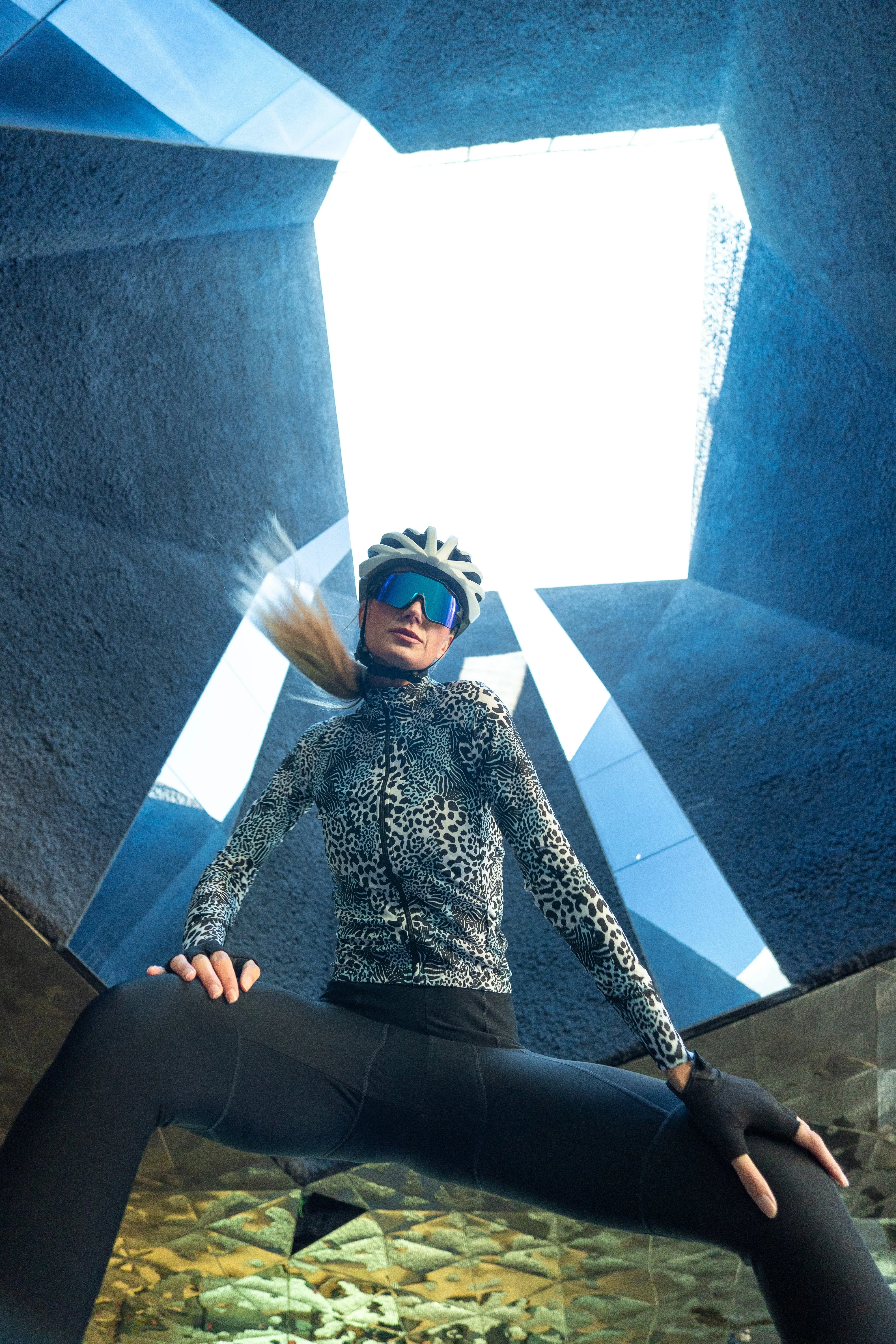 Women's Aero Long-Sleeve Jersey- Snow Leopard